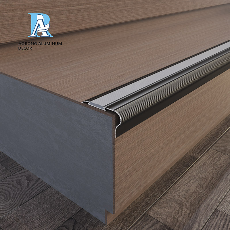 Stair nosings AR021