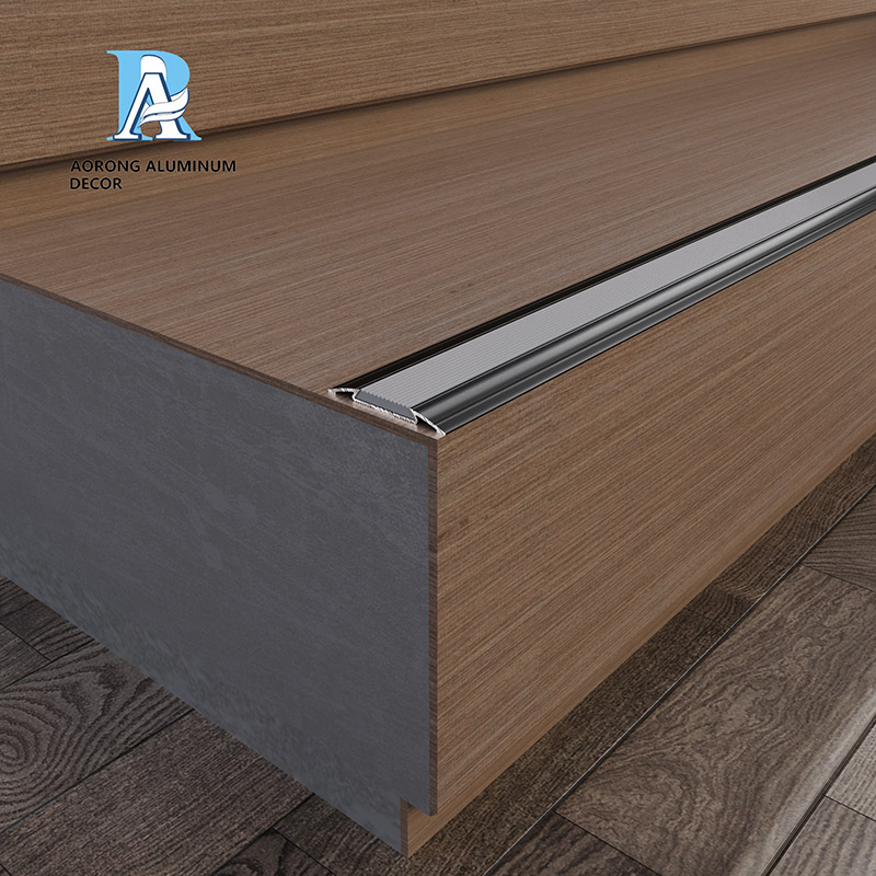 Stair nosings OY-GB09