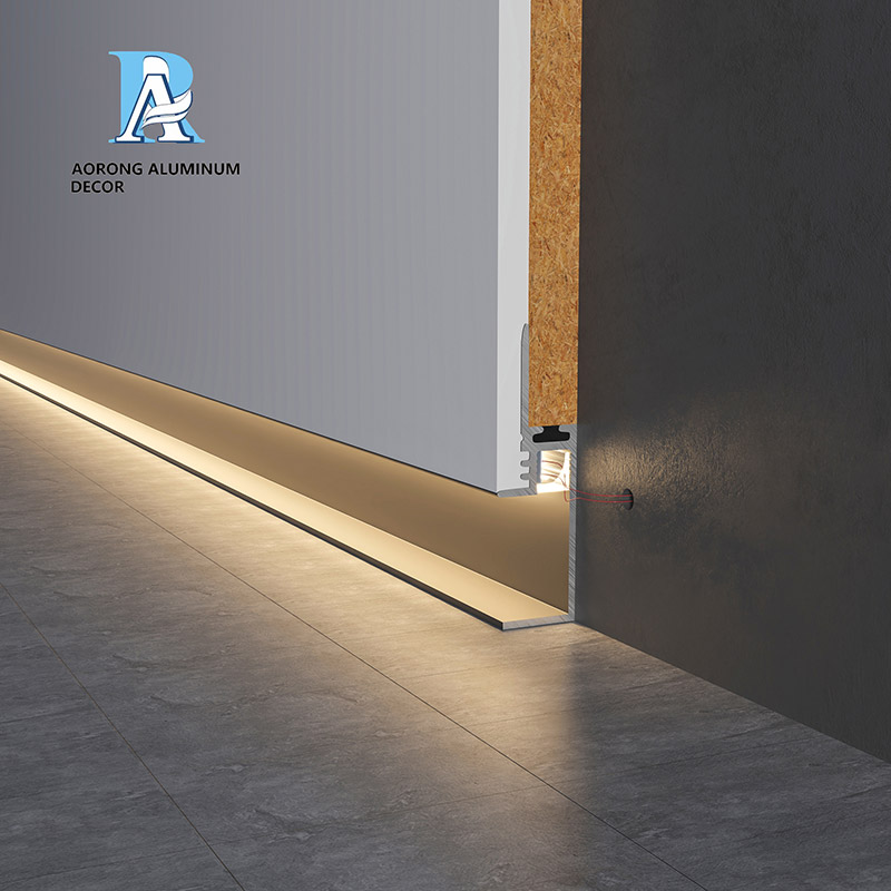 Skirting (LED) T518